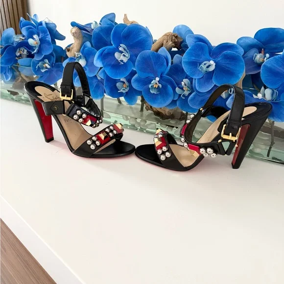NEW Christian Louboutin Pyrabubble Sandals Heels in Black Leather Gold Studs - Picture 5 of 8